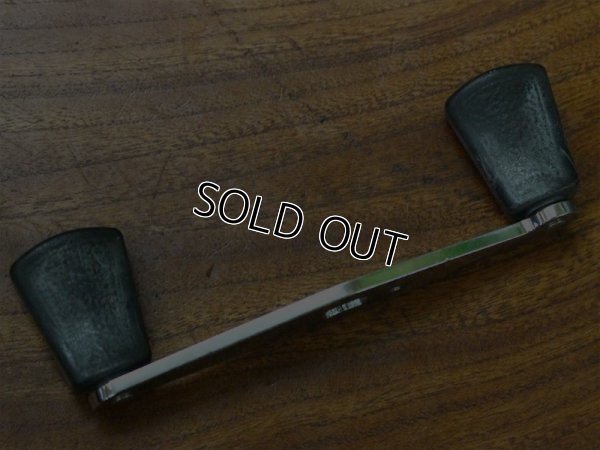 画像6: オールド★チェッカー付☆★ABU アブ 80mmハンドル★☆平ノブ★ クローム